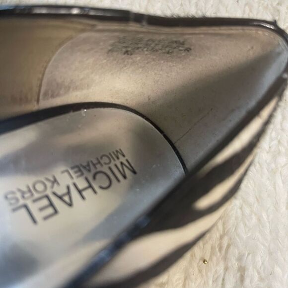 Michael Michael Kors Calf hair Zebra Print platform slip on Heels SZ9.5M - Picture 10 of 10